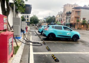 thời gian sạc pin xe VinFast