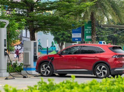 trạm sạc xe điện VinFast