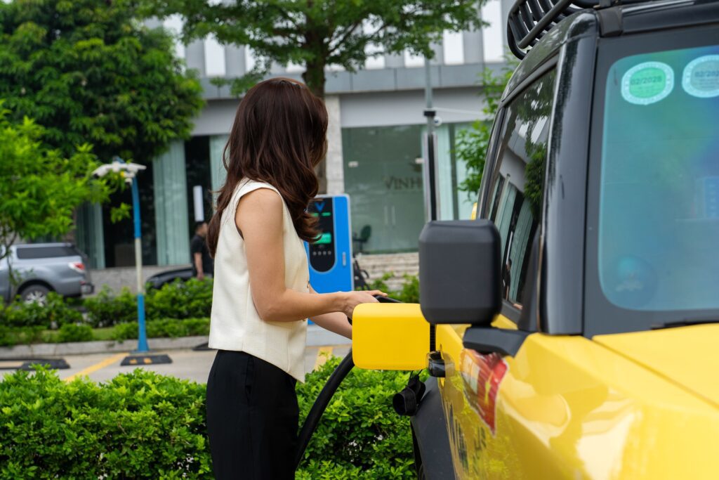 Tại Sao VinFast VF 3 Không Nên Sạc Nhanh